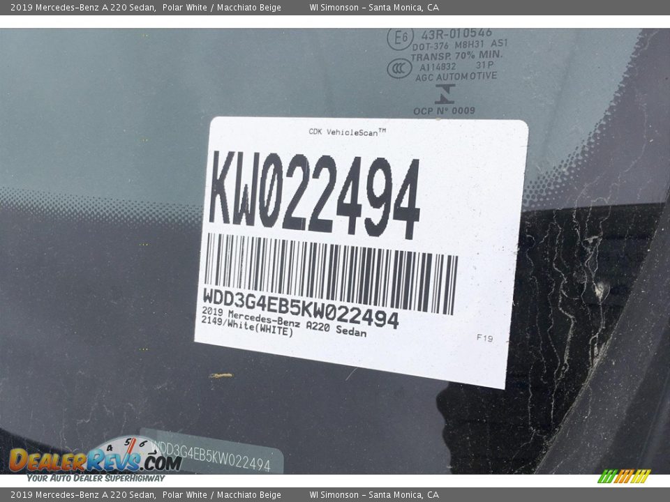 2019 Mercedes-Benz A 220 Sedan Polar White / Macchiato Beige Photo #11