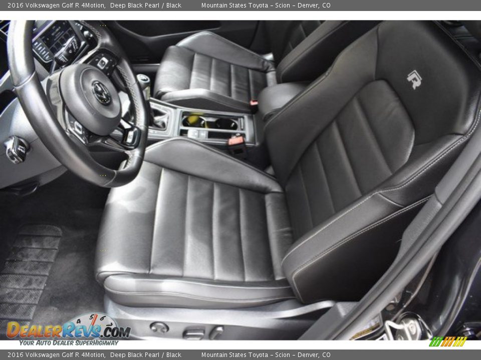 Front Seat of 2016 Volkswagen Golf R 4Motion Photo #11