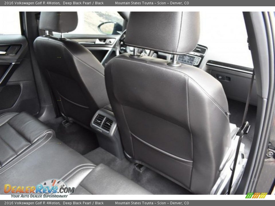 2016 Volkswagen Golf R 4Motion Deep Black Pearl / Black Photo #20