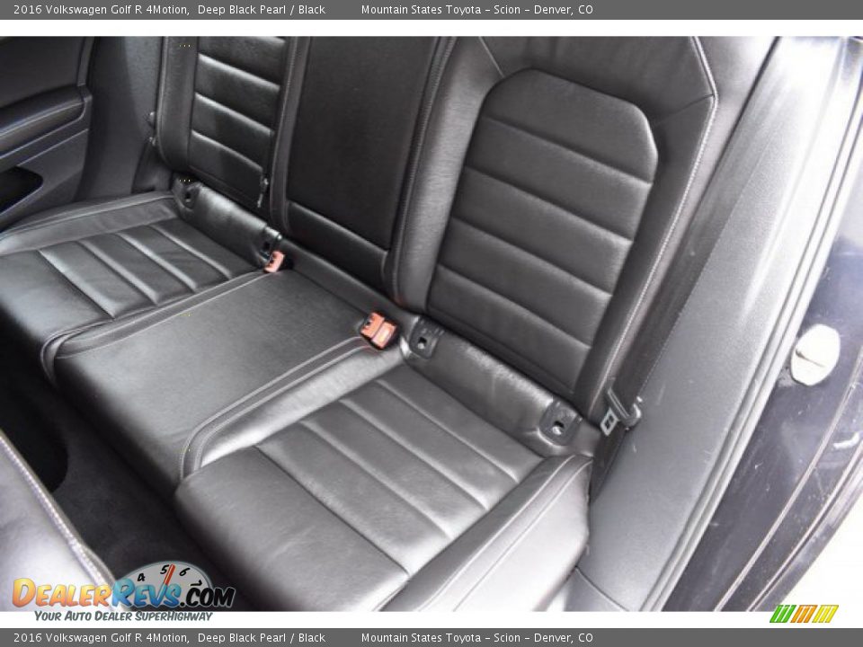 2016 Volkswagen Golf R 4Motion Deep Black Pearl / Black Photo #21