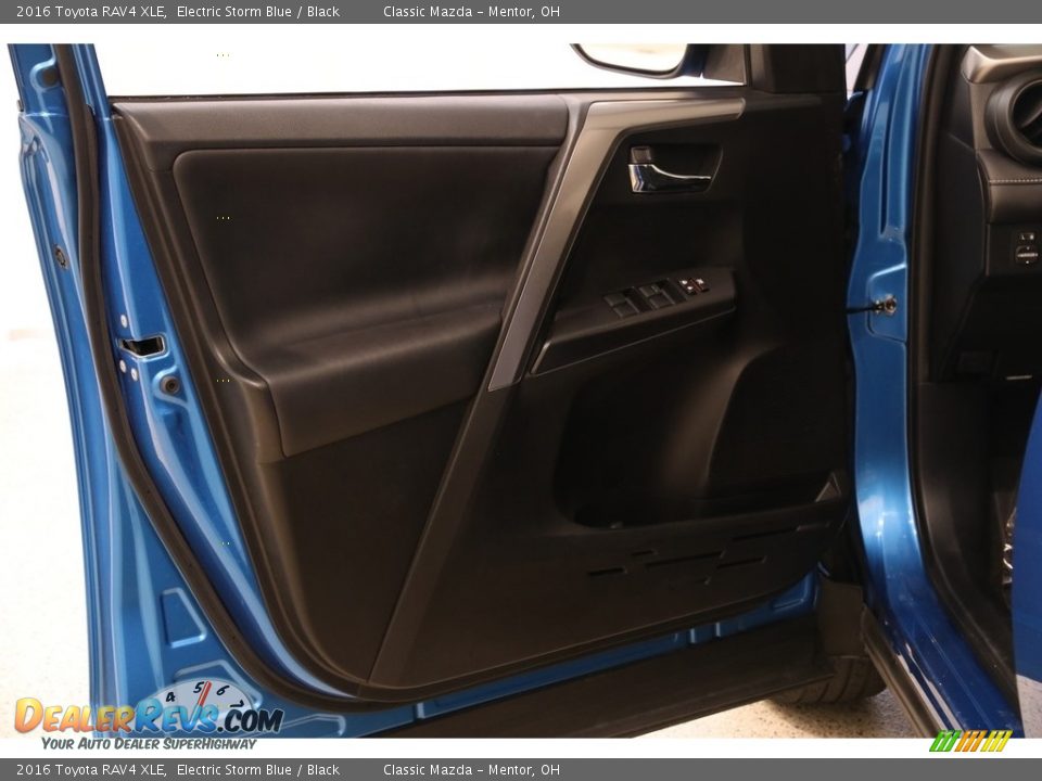 2016 Toyota RAV4 XLE Electric Storm Blue / Black Photo #4