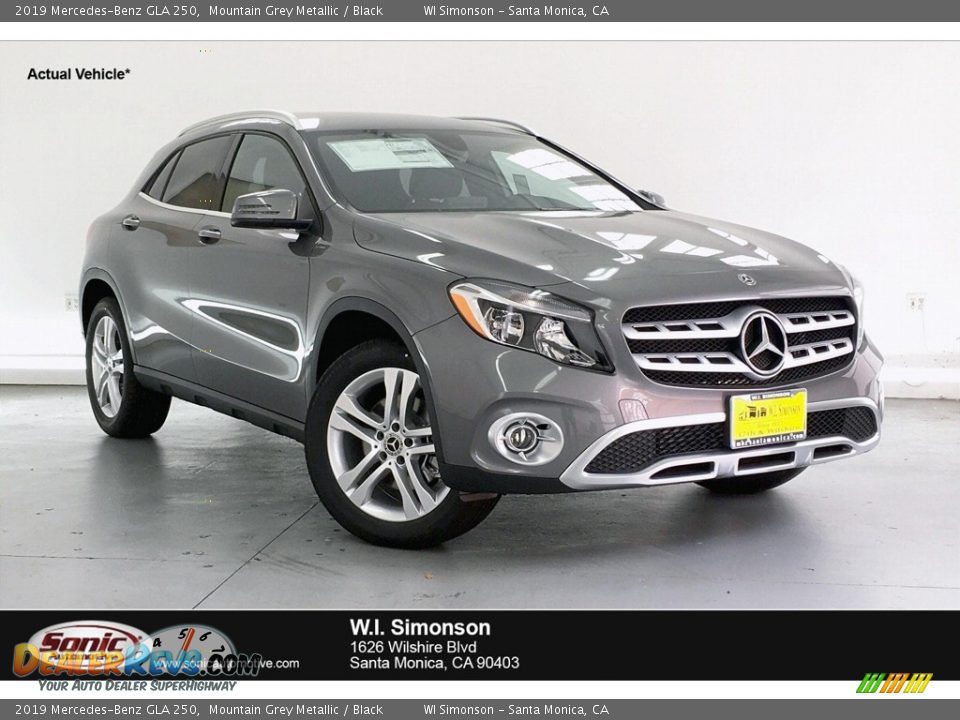 2019 Mercedes-Benz GLA 250 Mountain Grey Metallic / Black Photo #1