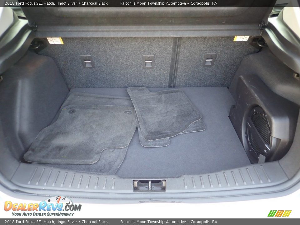 2018 Ford Focus SEL Hatch Ingot Silver / Charcoal Black Photo #4