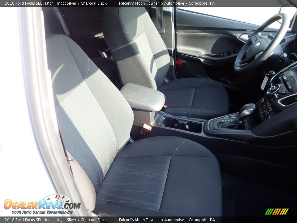 2018 Ford Focus SEL Hatch Ingot Silver / Charcoal Black Photo #12