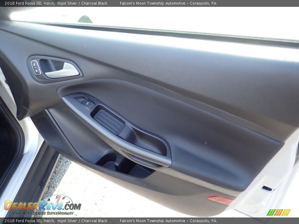 2018 Ford Focus SEL Hatch Ingot Silver / Charcoal Black Photo #14