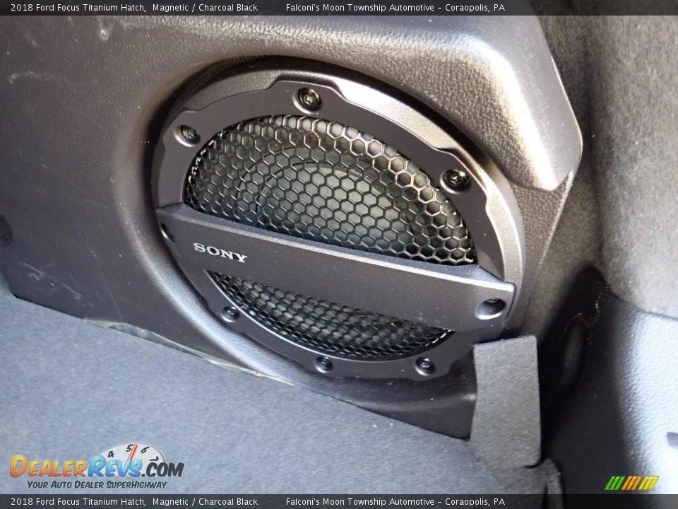 2018 Ford Focus Titanium Hatch Magnetic / Charcoal Black Photo #5