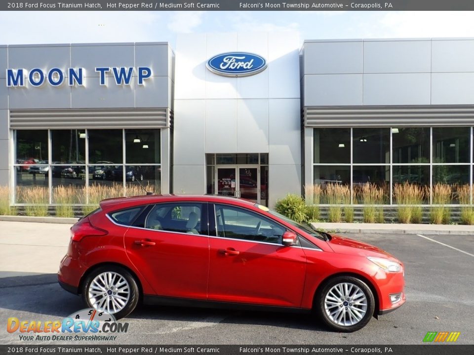 2018 Ford Focus Titanium Hatch Hot Pepper Red / Medium Soft Ceramic Photo #1
