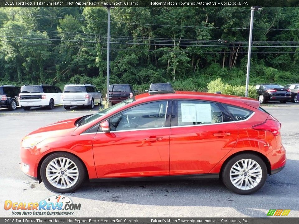 2018 Ford Focus Titanium Hatch Hot Pepper Red / Medium Soft Ceramic Photo #7