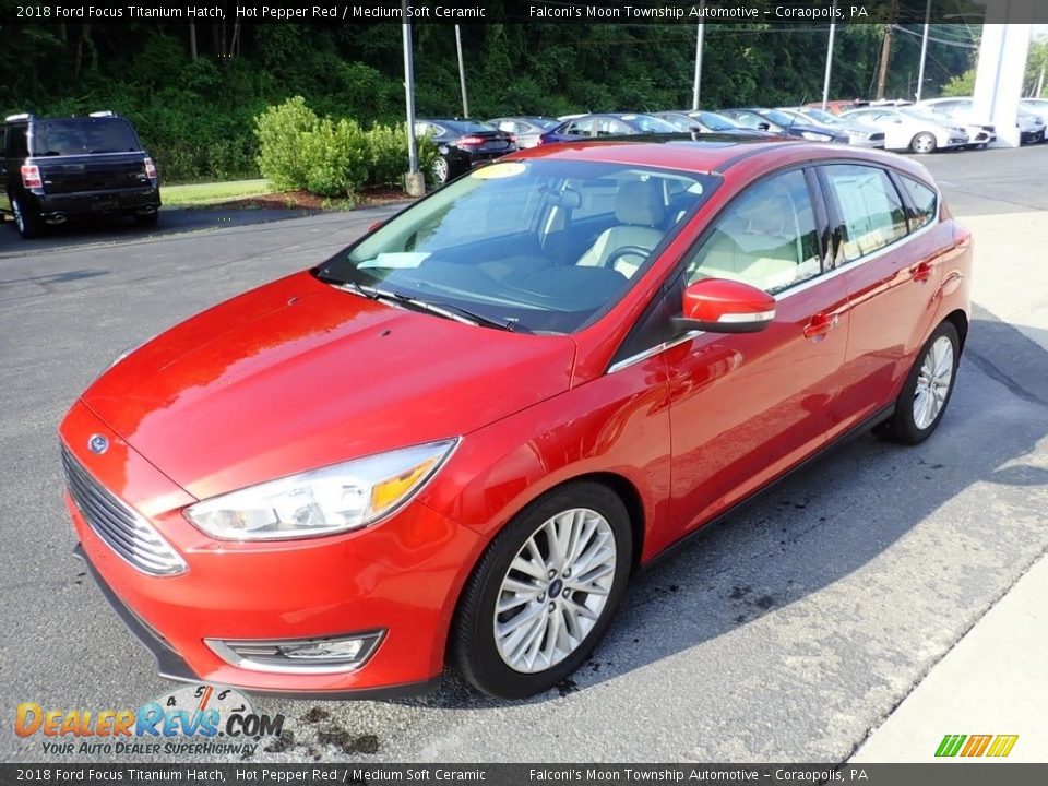 2018 Ford Focus Titanium Hatch Hot Pepper Red / Medium Soft Ceramic Photo #8