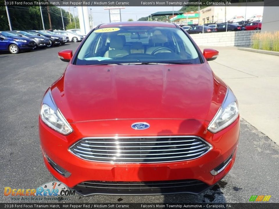 2018 Ford Focus Titanium Hatch Hot Pepper Red / Medium Soft Ceramic Photo #9
