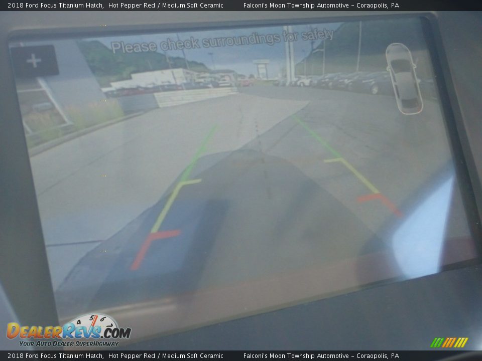 2018 Ford Focus Titanium Hatch Hot Pepper Red / Medium Soft Ceramic Photo #25