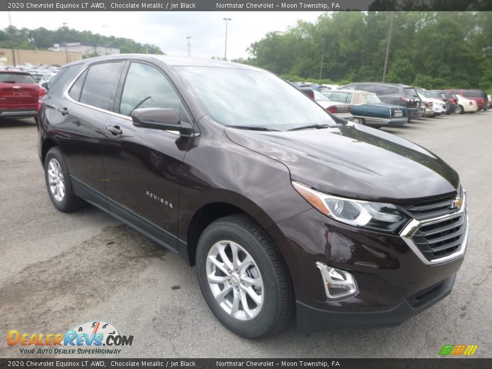 Front 3/4 View of 2020 Chevrolet Equinox LT AWD Photo #8