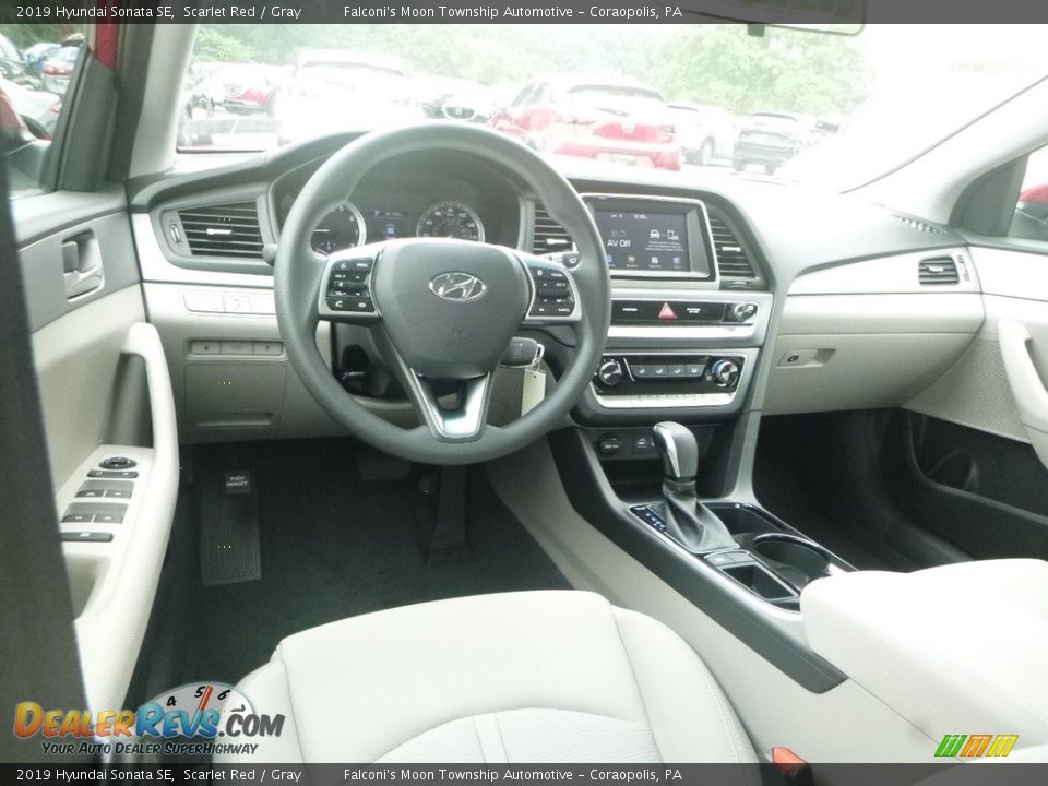 2019 Hyundai Sonata SE Scarlet Red / Gray Photo #9