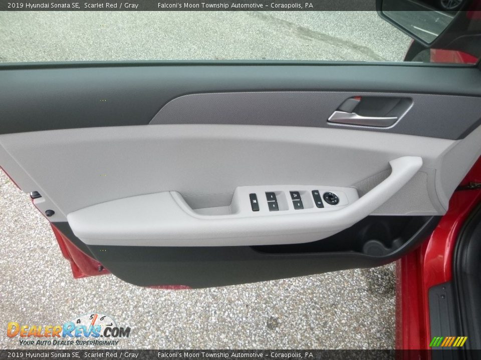 2019 Hyundai Sonata SE Scarlet Red / Gray Photo #10