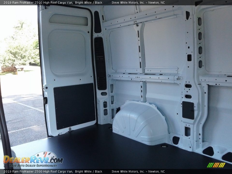 2019 Ram ProMaster 2500 High Roof Cargo Van Bright White / Black Photo #12
