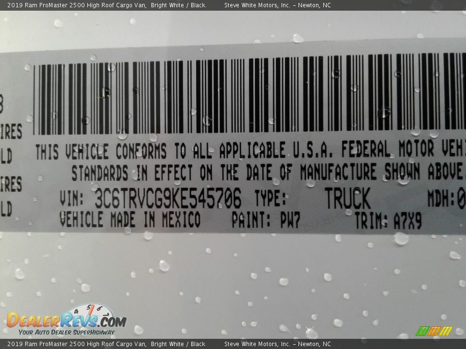 2019 Ram ProMaster 2500 High Roof Cargo Van Bright White / Black Photo #26