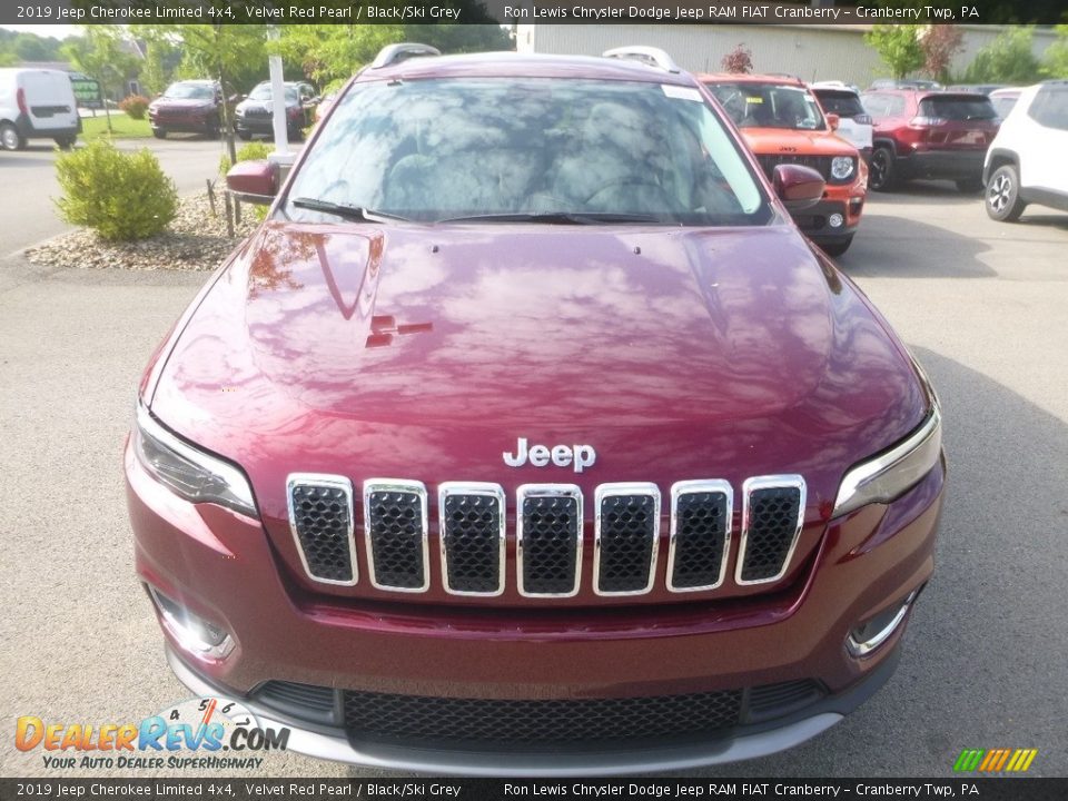 2019 Jeep Cherokee Limited 4x4 Velvet Red Pearl / Black/Ski Grey Photo #8