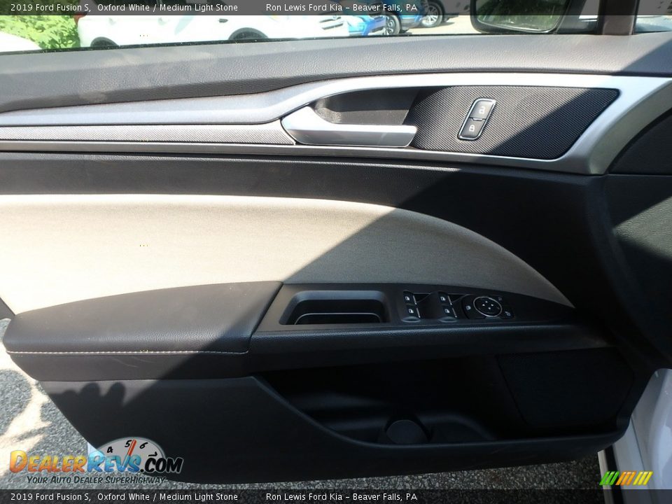 Door Panel of 2019 Ford Fusion S Photo #14