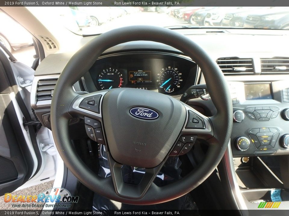 2019 Ford Fusion S Steering Wheel Photo #17