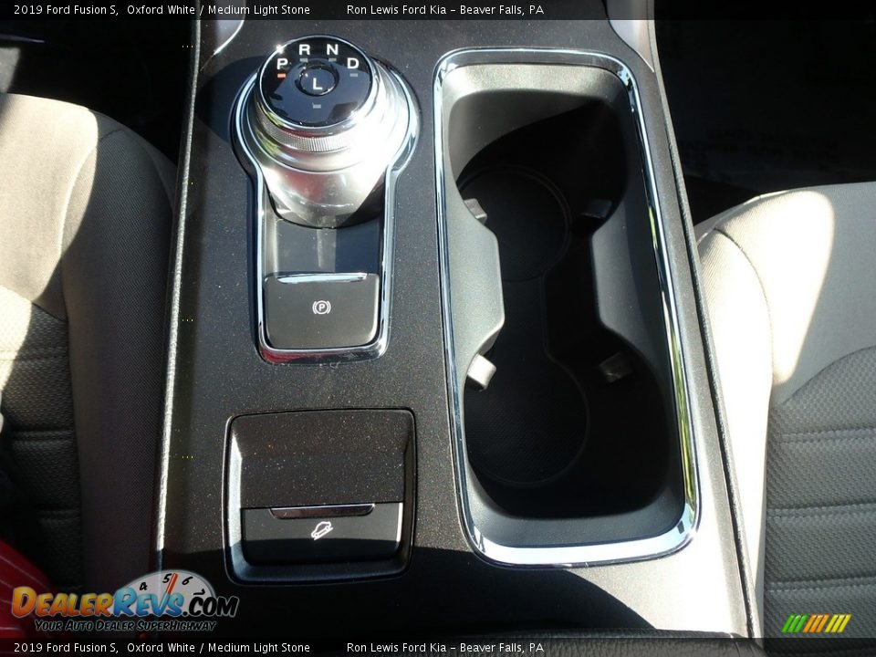 2019 Ford Fusion S Shifter Photo #20