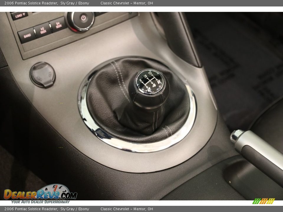2006 Pontiac Solstice Roadster Sly Gray / Ebony Photo #11