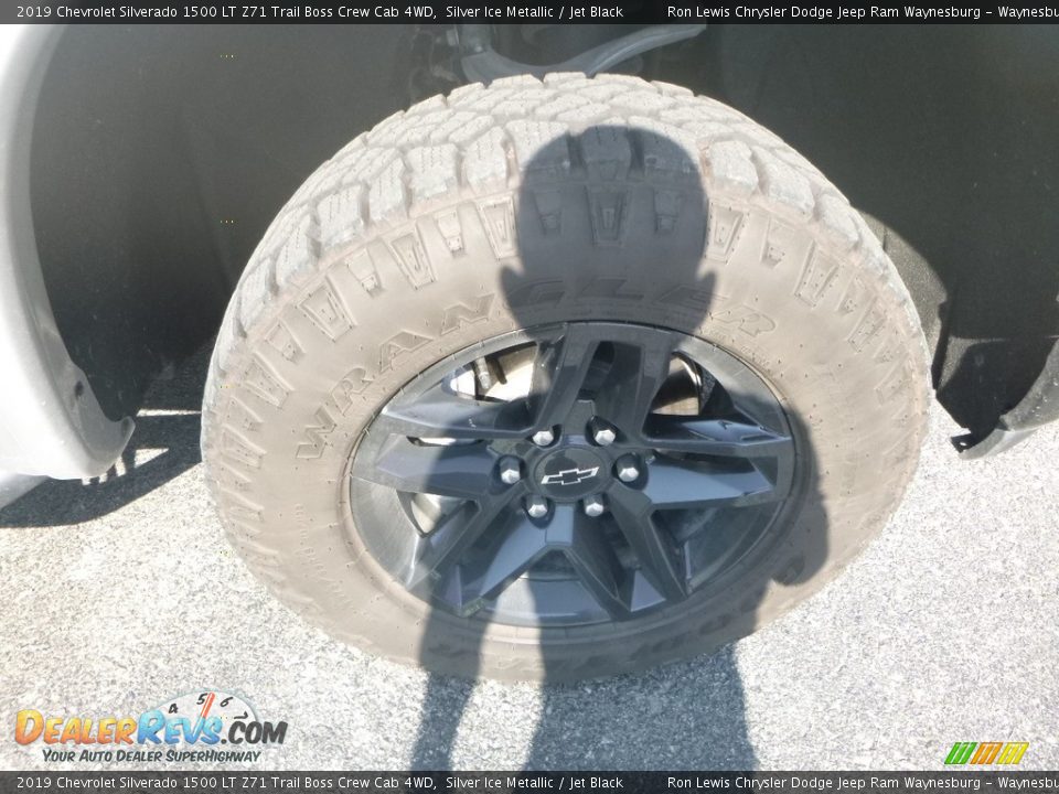 2019 Chevrolet Silverado 1500 LT Z71 Trail Boss Crew Cab 4WD Silver Ice Metallic / Jet Black Photo #9