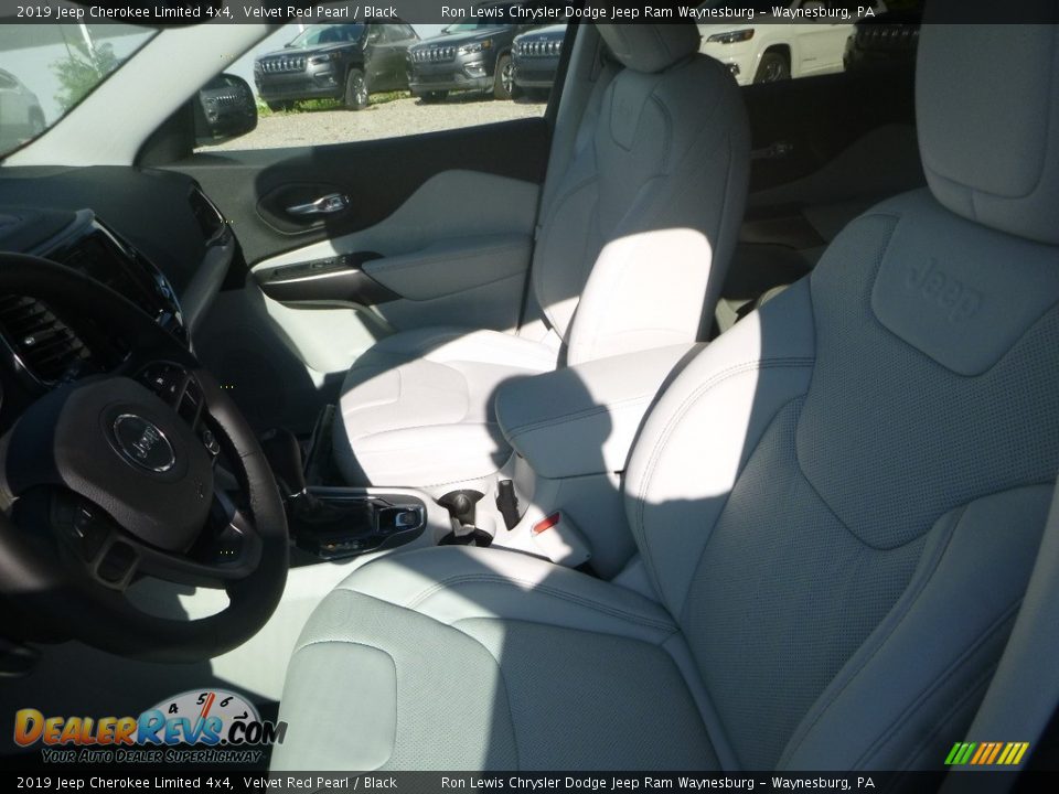 2019 Jeep Cherokee Limited 4x4 Velvet Red Pearl / Black Photo #15