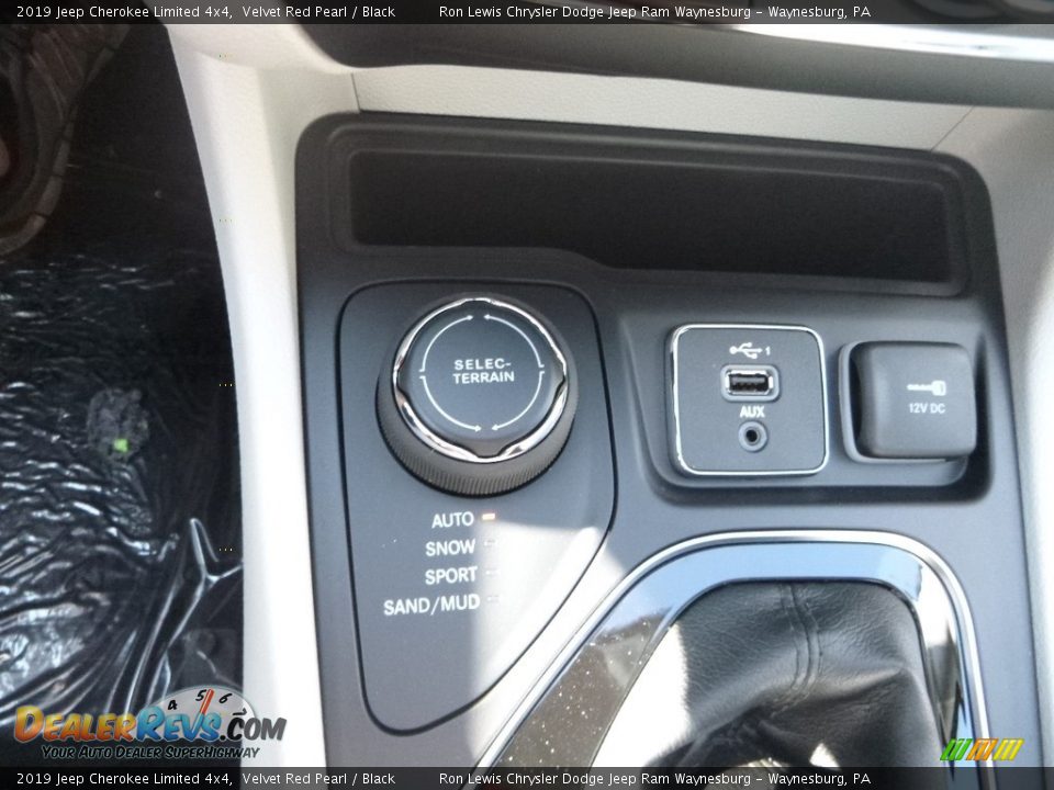 2019 Jeep Cherokee Limited 4x4 Velvet Red Pearl / Black Photo #20