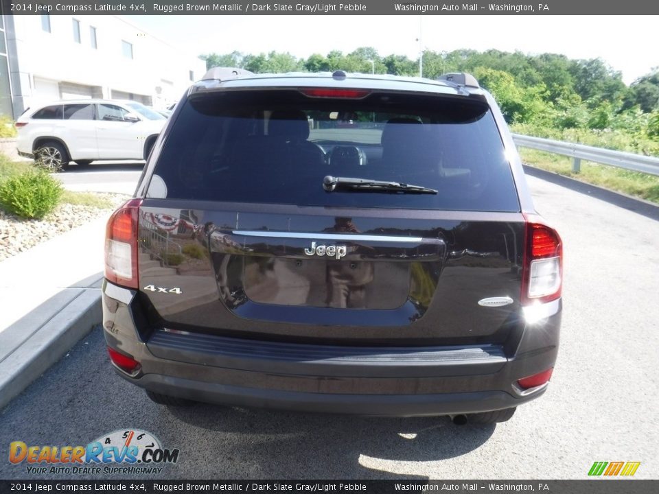 2014 Jeep Compass Latitude 4x4 Rugged Brown Metallic / Dark Slate Gray/Light Pebble Photo #8