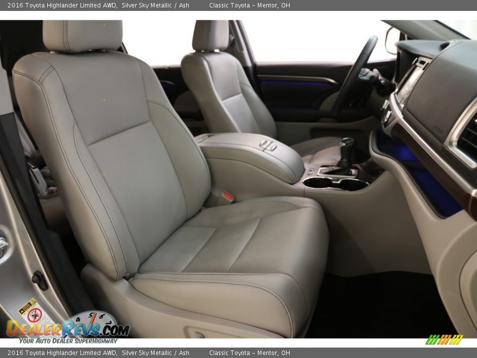 2016 Toyota Highlander Limited AWD Silver Sky Metallic / Ash Photo #15