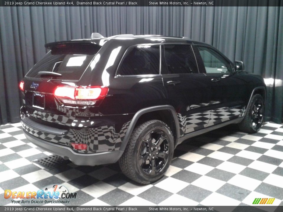 2019 Jeep Grand Cherokee Upland 4x4 Diamond Black Crystal Pearl / Black Photo #6