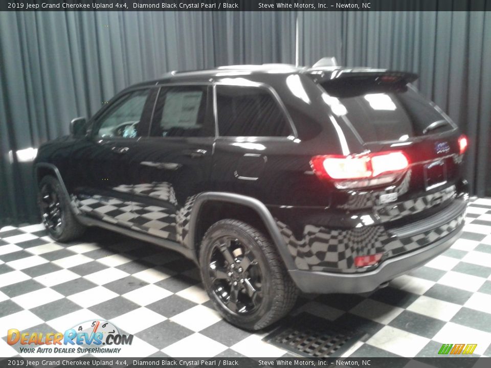 2019 Jeep Grand Cherokee Upland 4x4 Diamond Black Crystal Pearl / Black Photo #8