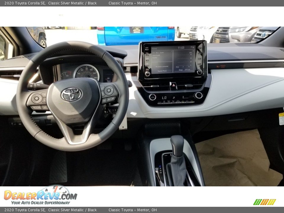2020 Toyota Corolla SE Classic Silver Metallic / Black Photo #4