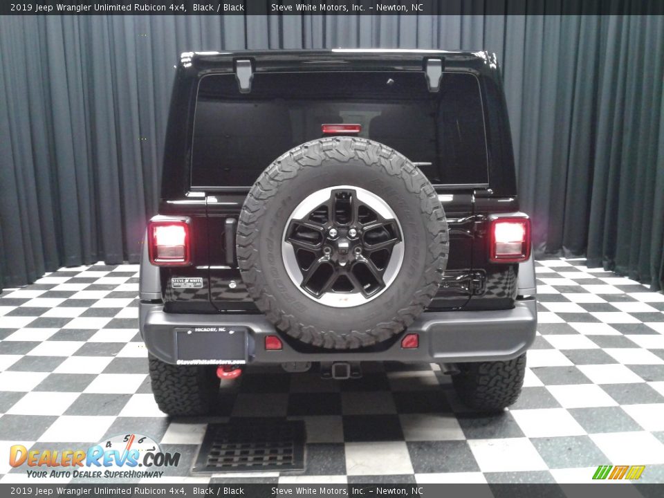2019 Jeep Wrangler Unlimited Rubicon 4x4 Black / Black Photo #7