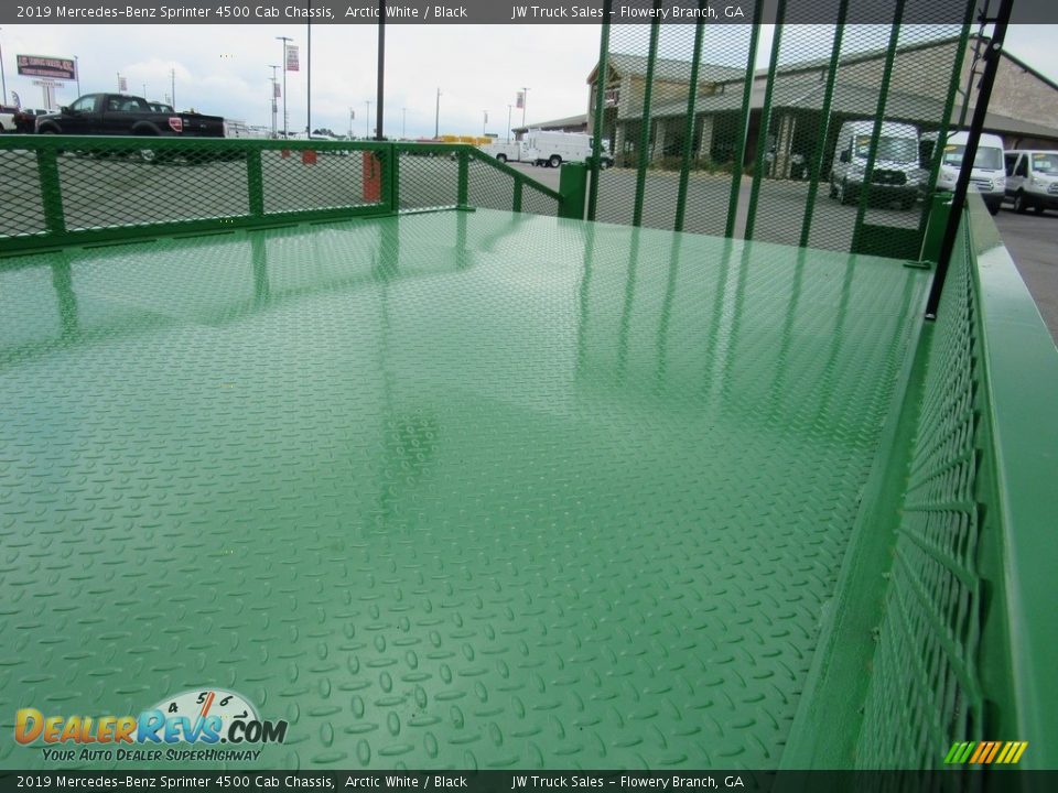 2019 Mercedes-Benz Sprinter 4500 Cab Chassis Arctic White / Black Photo #11