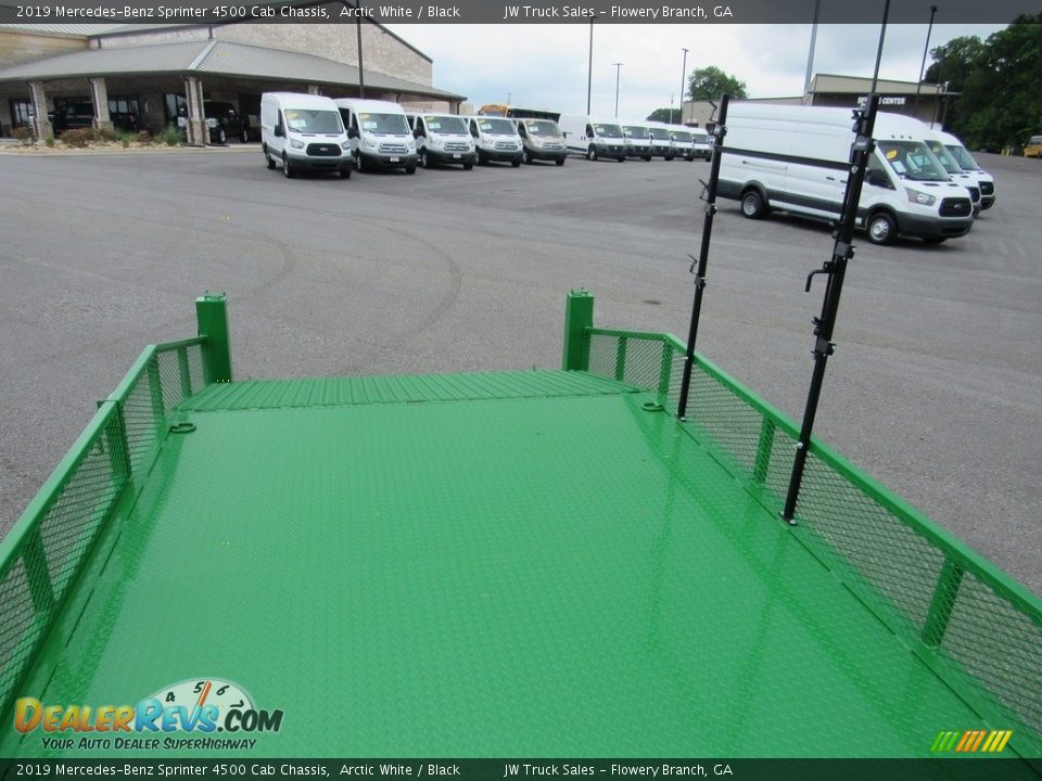 2019 Mercedes-Benz Sprinter 4500 Cab Chassis Arctic White / Black Photo #15