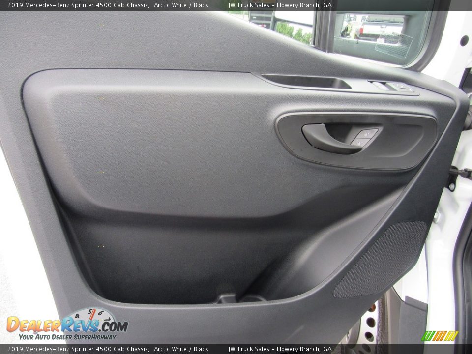 2019 Mercedes-Benz Sprinter 4500 Cab Chassis Arctic White / Black Photo #18