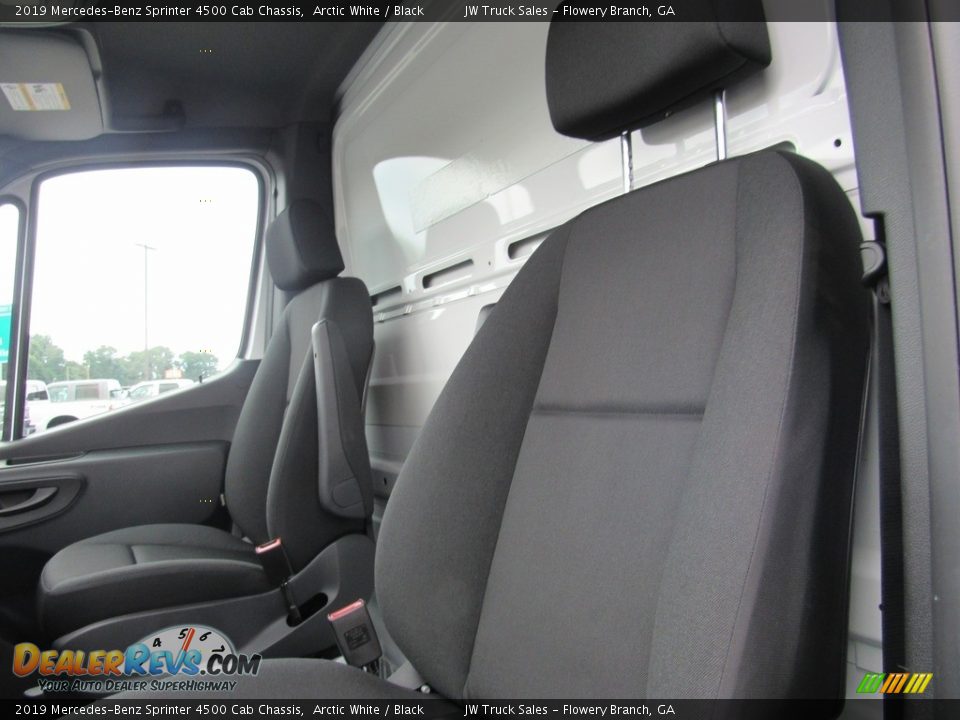 2019 Mercedes-Benz Sprinter 4500 Cab Chassis Arctic White / Black Photo #22