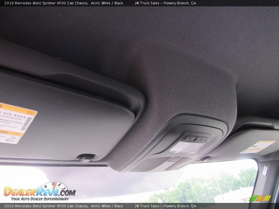 2019 Mercedes-Benz Sprinter 4500 Cab Chassis Arctic White / Black Photo #29