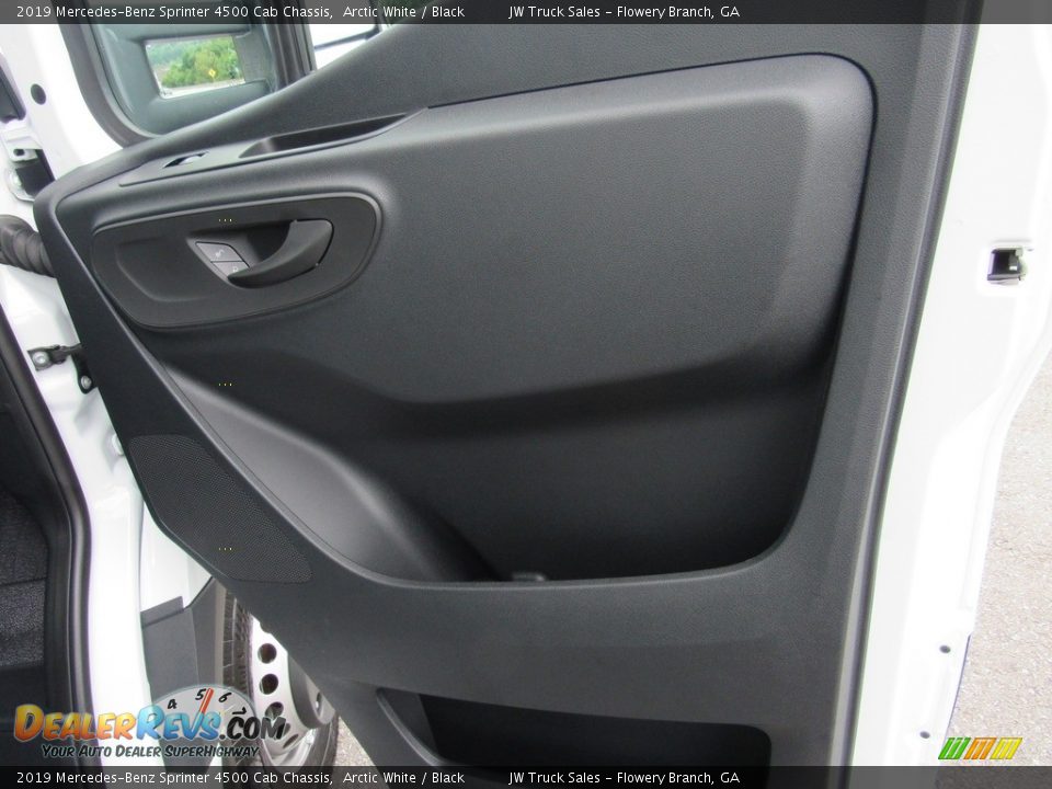 2019 Mercedes-Benz Sprinter 4500 Cab Chassis Arctic White / Black Photo #34