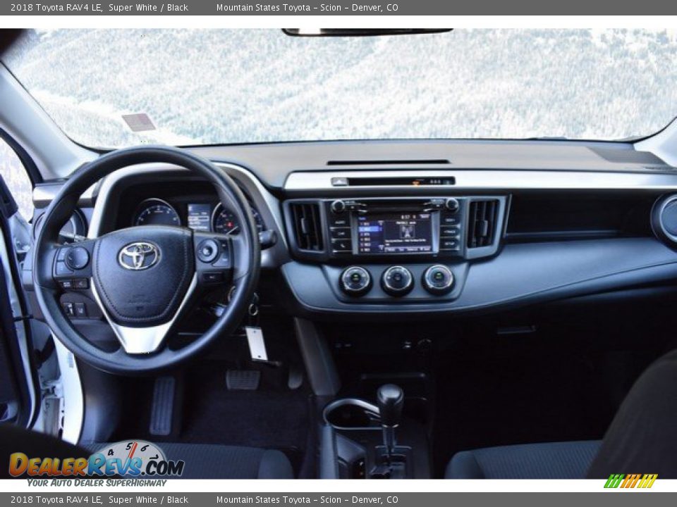 2018 Toyota RAV4 LE Super White / Black Photo #13