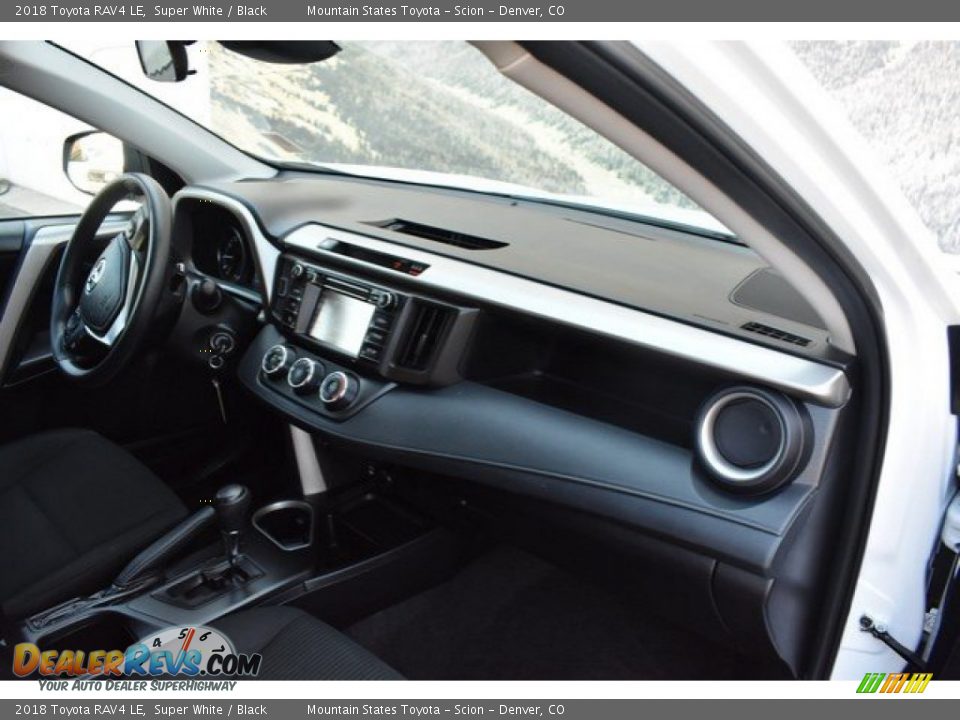2018 Toyota RAV4 LE Super White / Black Photo #16