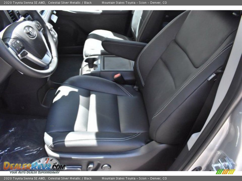 Front Seat of 2020 Toyota Sienna SE AWD Photo #6