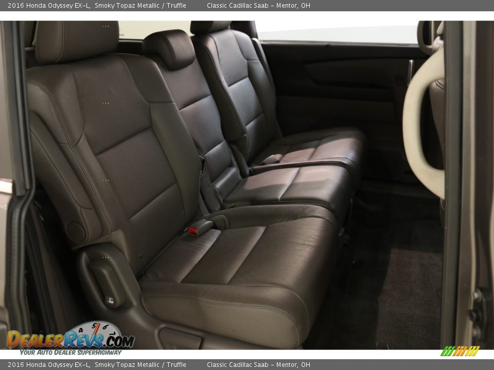 2016 Honda Odyssey EX-L Smoky Topaz Metallic / Truffle Photo #19
