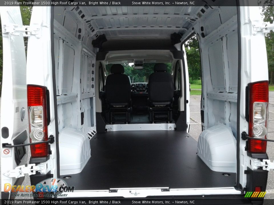 2019 Ram ProMaster 1500 High Roof Cargo Van Bright White / Black Photo #11