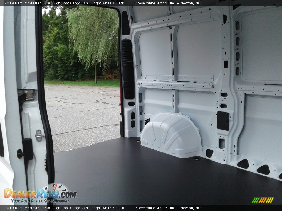 2019 Ram ProMaster 1500 High Roof Cargo Van Bright White / Black Photo #12
