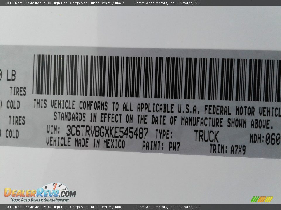2019 Ram ProMaster 1500 High Roof Cargo Van Bright White / Black Photo #25