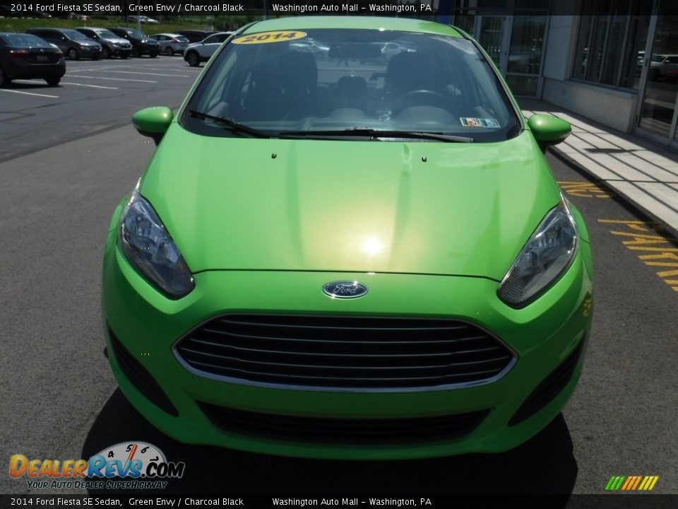 2014 Ford Fiesta SE Sedan Green Envy / Charcoal Black Photo #4