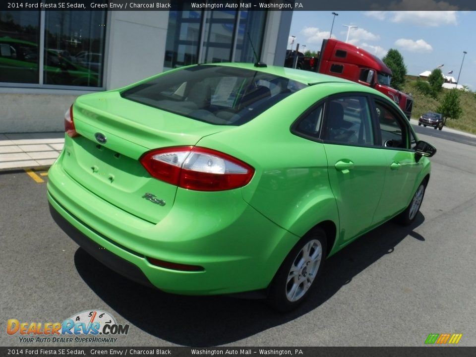 2014 Ford Fiesta SE Sedan Green Envy / Charcoal Black Photo #9