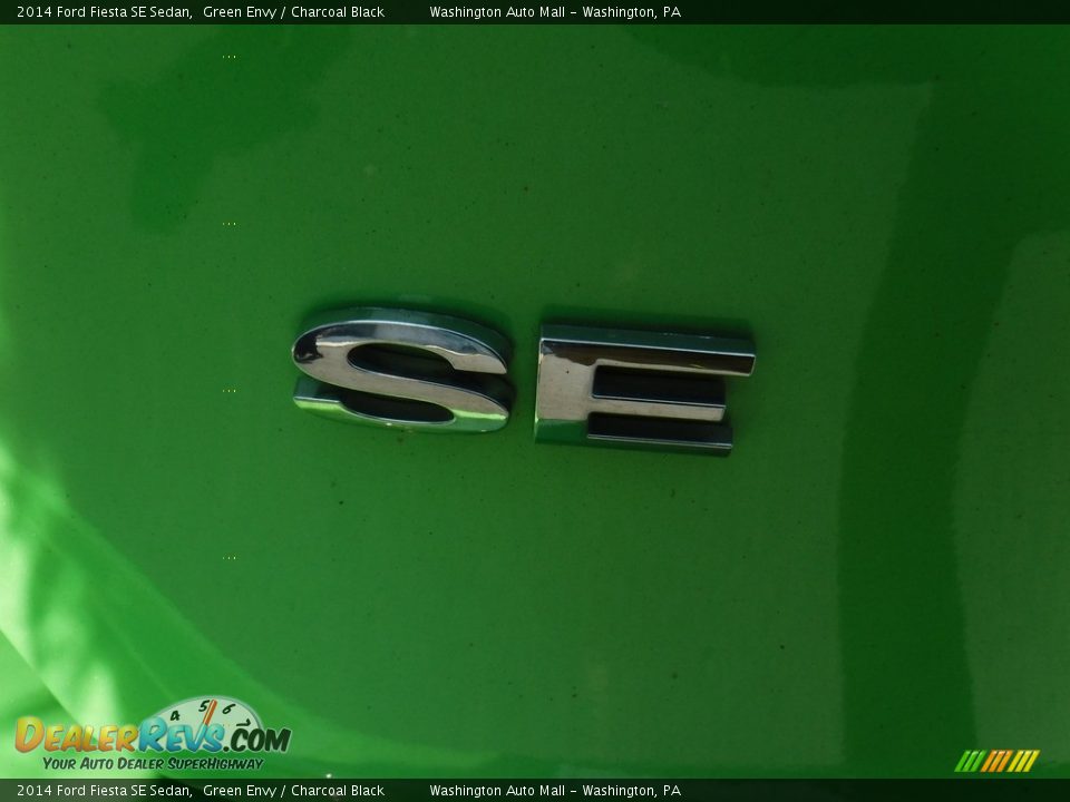 2014 Ford Fiesta SE Sedan Green Envy / Charcoal Black Photo #10